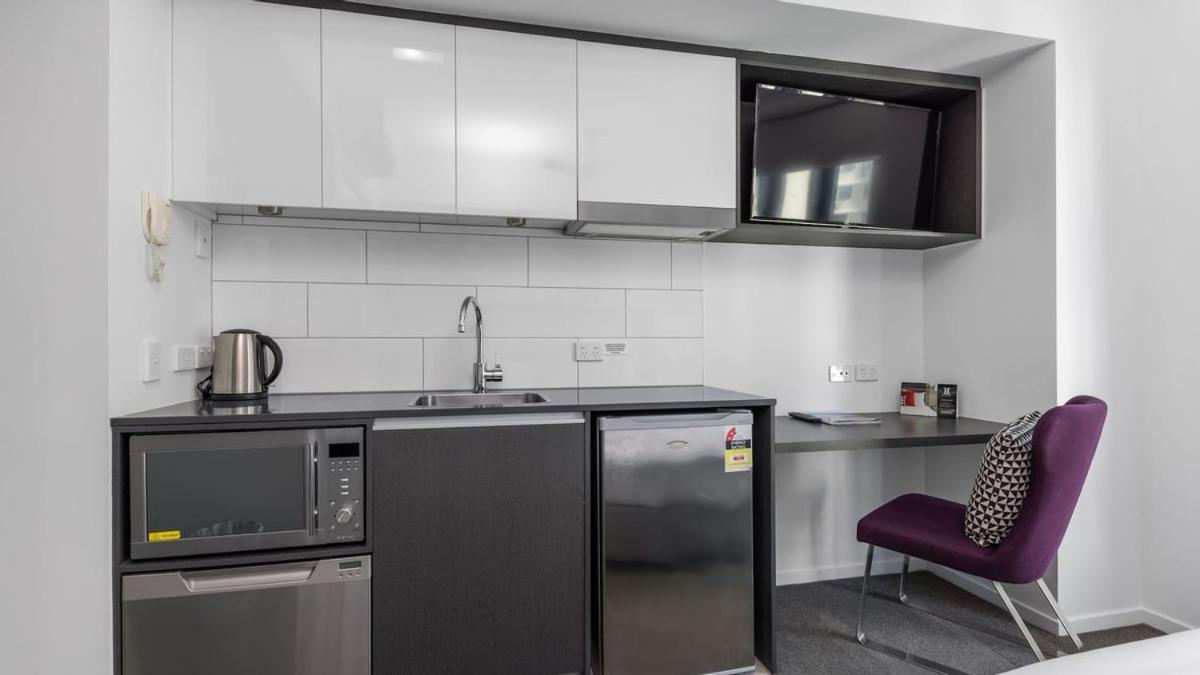 H on Mitchell Apartment Hotel Darwin Exterior foto
